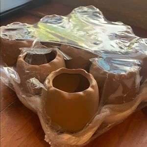 Terra cotta planter: mini eggs
